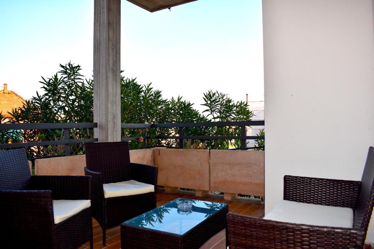 Appartamenti Villa Lina Desenzano del Garda Exterior foto