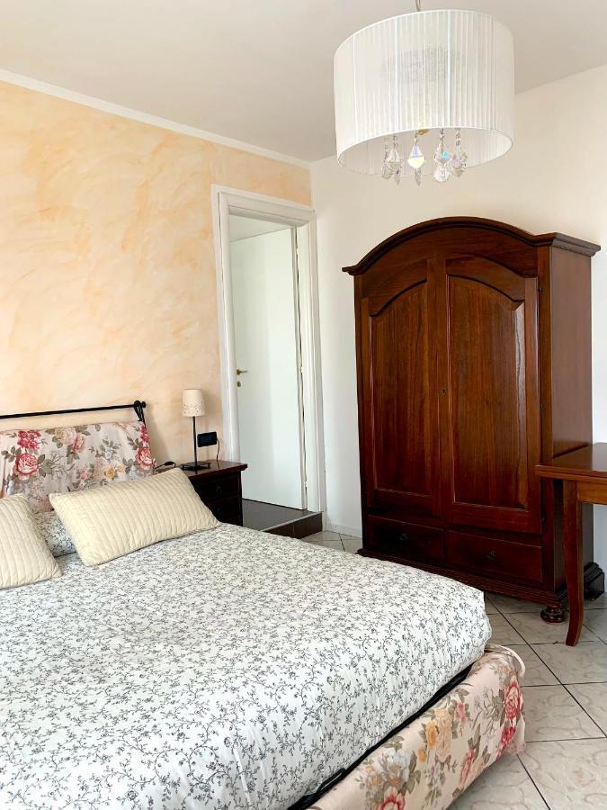 Appartamenti Villa Lina Desenzano del Garda Exterior foto