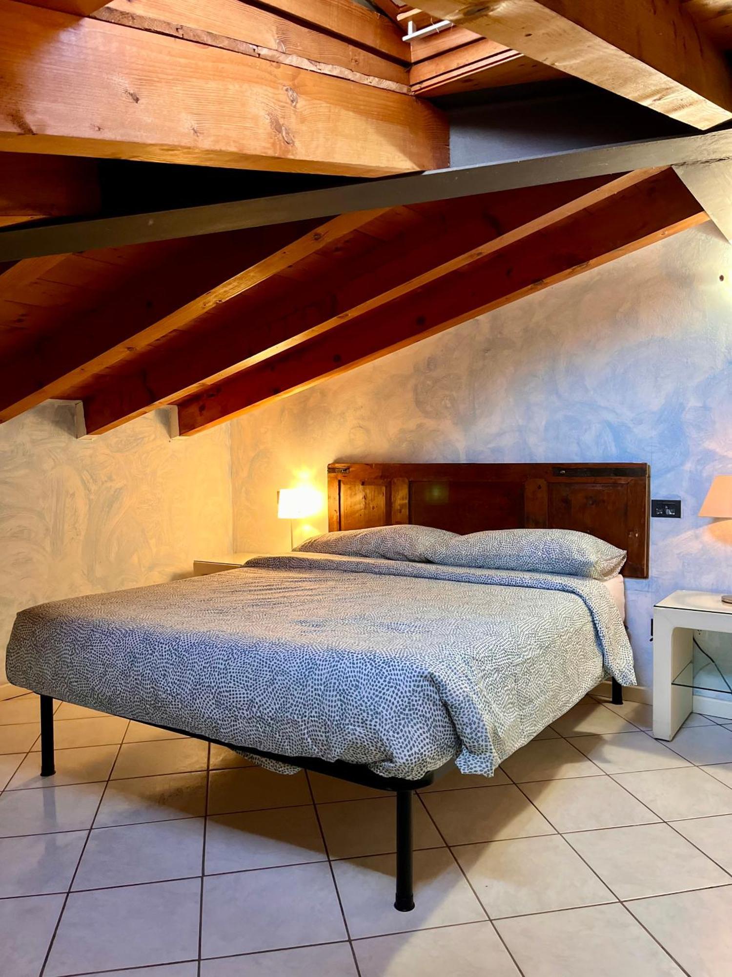 Appartamenti Villa Lina Desenzano del Garda Exterior foto